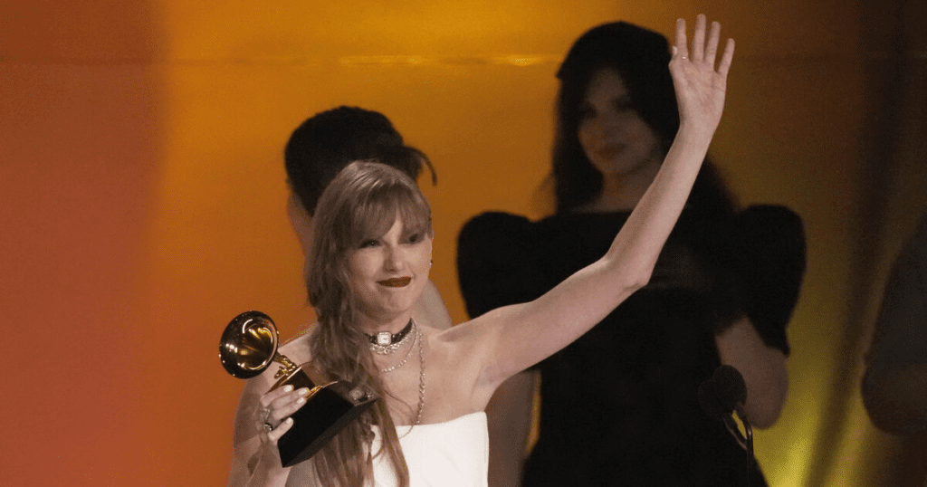 Travis Kelce Praises Taylor Swift