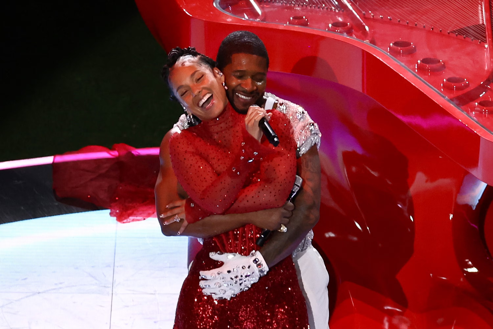 Usher’s Electrifying Super Bowl Halftime Show