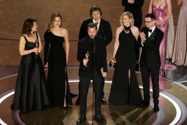 Oscar-Winning Director Mstyslav Chernov Condemns Russia in Historic Acceptance Speech